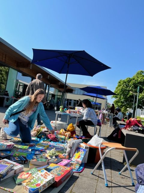 Schulflohmarkt An Der Gems Hermann Neuberger Gemeinschaftsschule